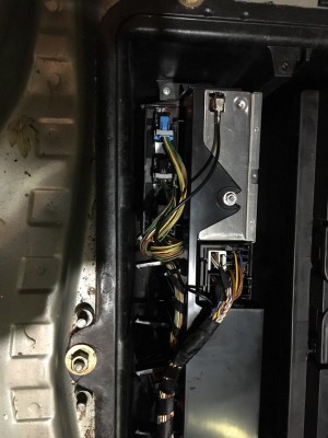 R7URn934Bz0.jpg