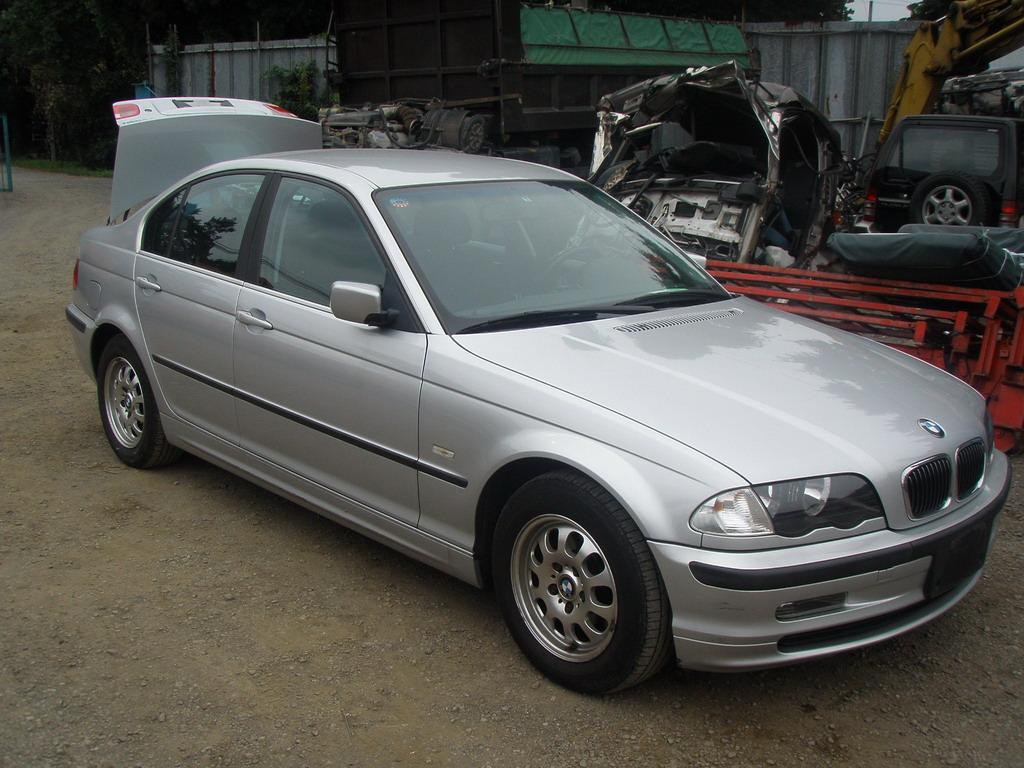 001 %E2%84%9670461%20BMW320i%20006 b