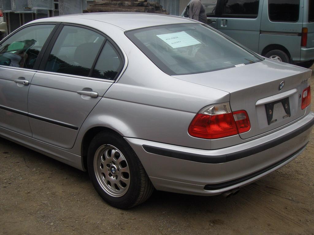 001 %E2%84%9670461%20BMW320i%20013 b
