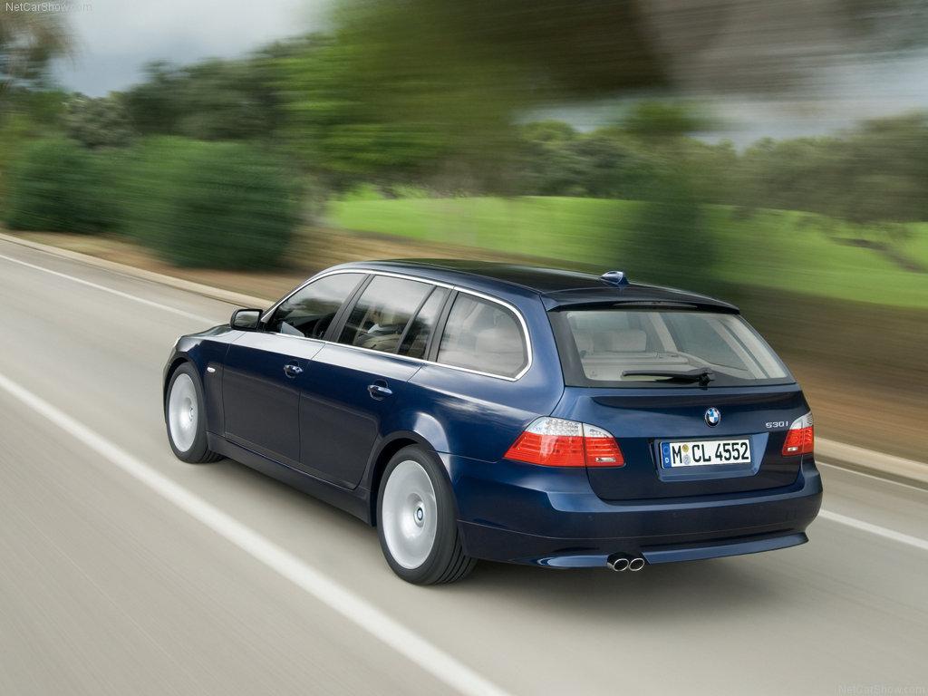 BMW-5-Series Touring 2008 1024x768 wallpaper 0d
