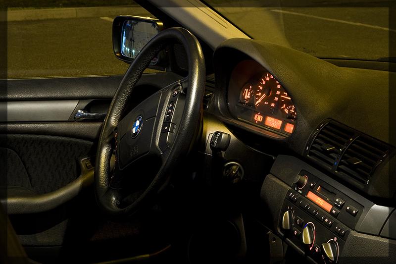 Moj Krizmobilj 320d - salon2