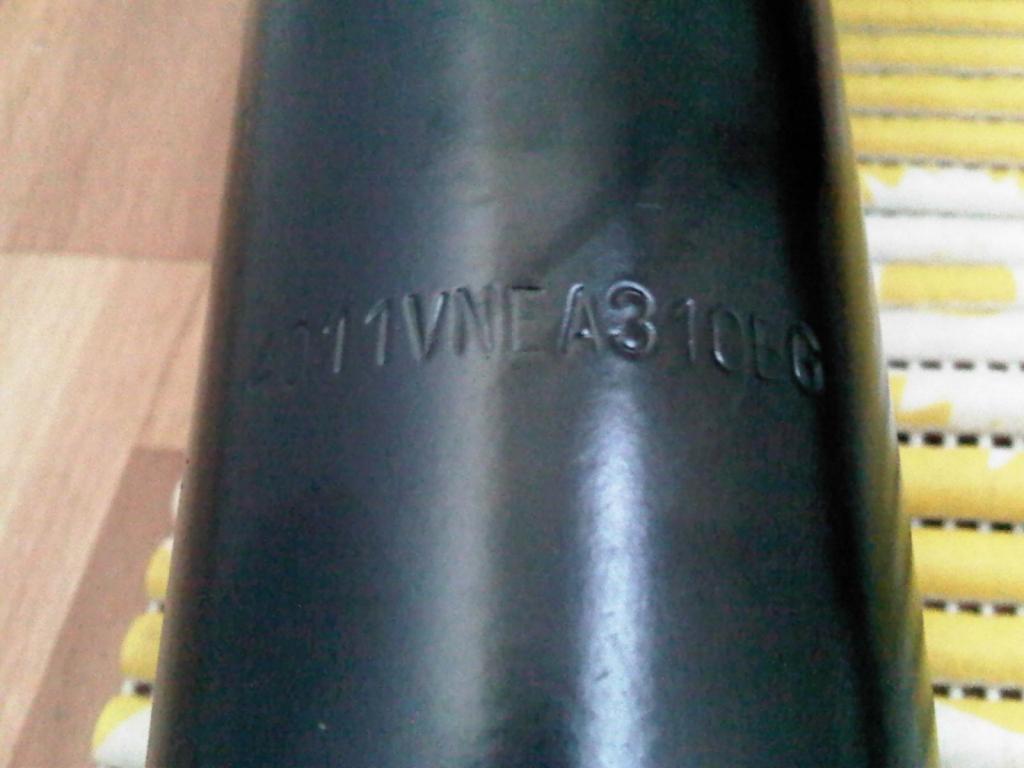 IMG01083-20120523-2239