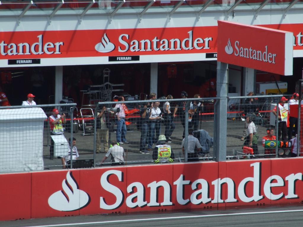 боксы феррари