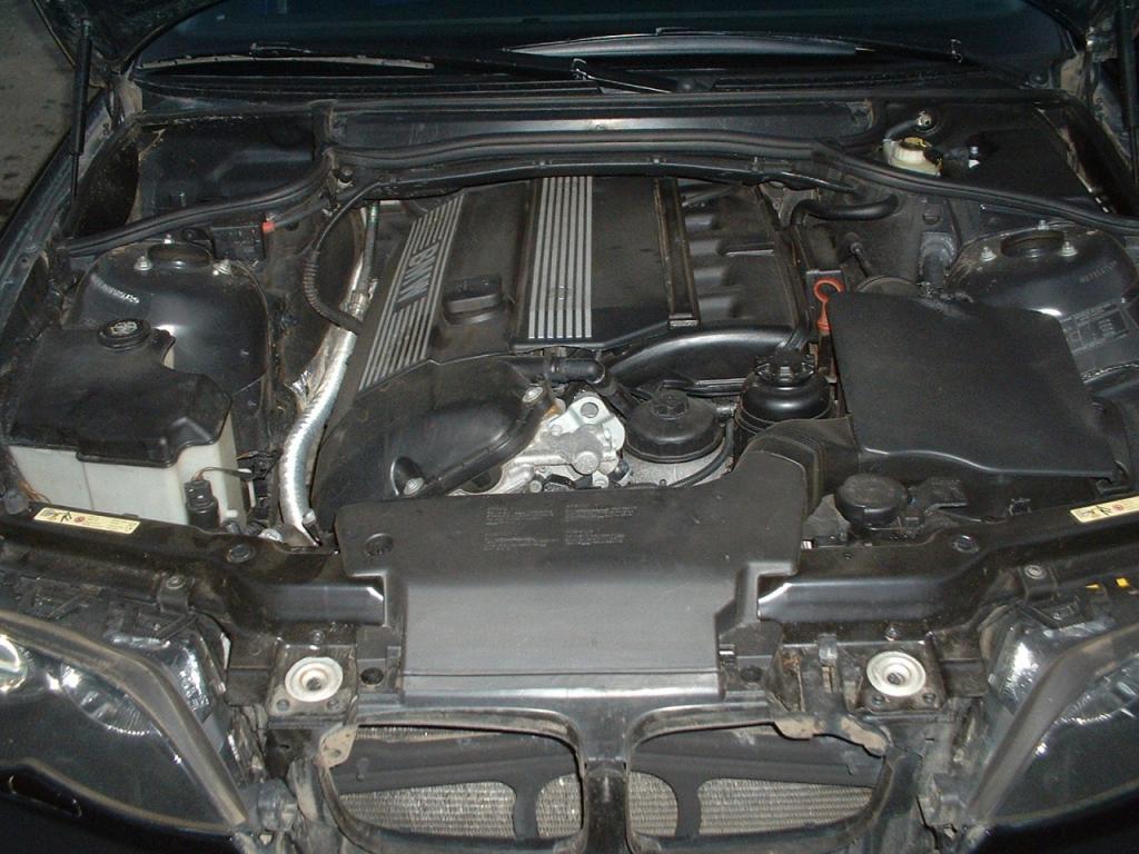 330i M-package