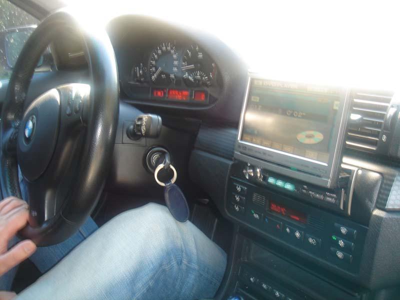 Внутри + Alpine IVA - D300R-RB