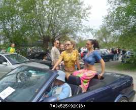 Девушки и BMW